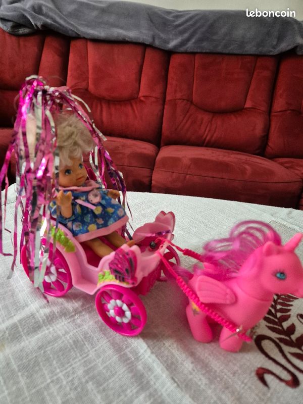Jouets poupées , carrosse, licorne (image 4)