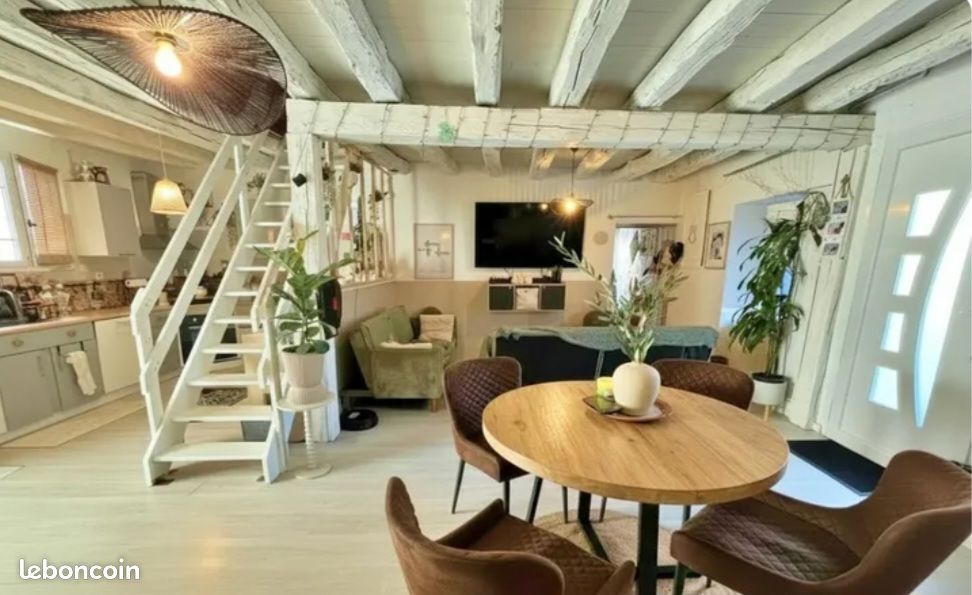 Maison 5 pièces 111 m² · à Bourges · 111 m² · 200 000 €