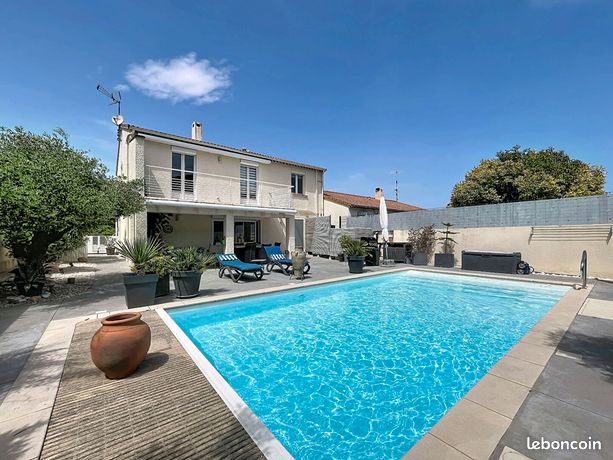 Villa 6 pièces 144 m²