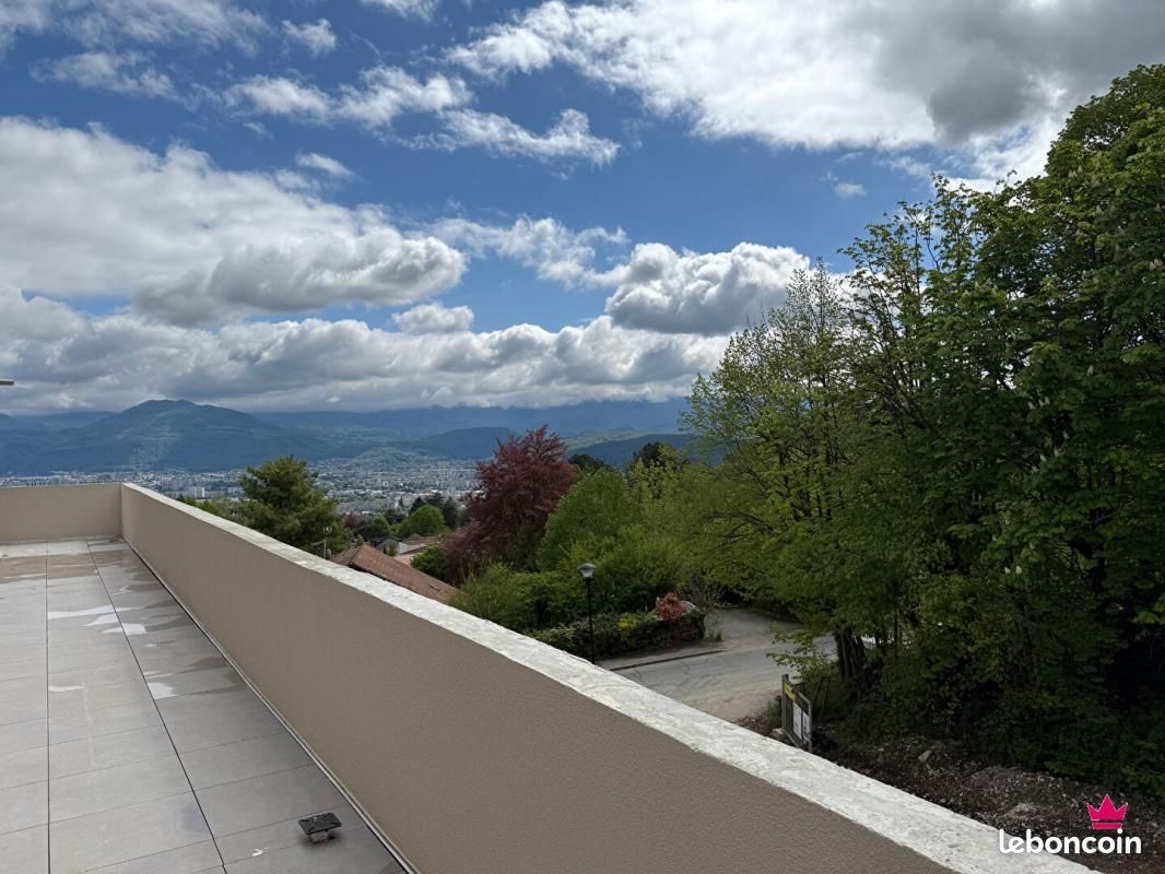 Appartement 4 pièces 112 m² · à Seyssins · 112 m² · 552 000 €