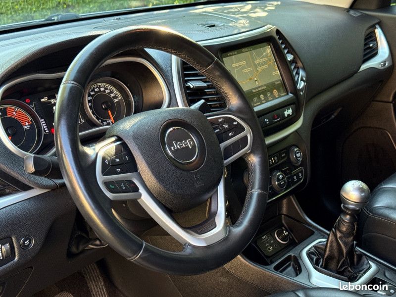 Jeep CHEROKEE 2.0 MULTIJET 140CH LONGITUDE / 2018 / CUIR / GPS / GARANTIE (image 12)