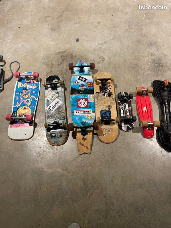 Skate divers (image 1)