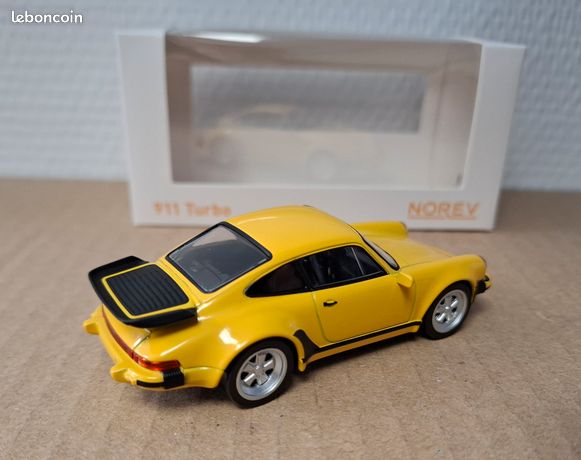 Norev - Porche 911 Targa , jaune orangé, neuf en boite ref 141, Vente