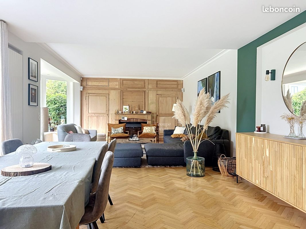 Maison 7 pièces 212 m² · à Willems · 212 m² · 799 000 €