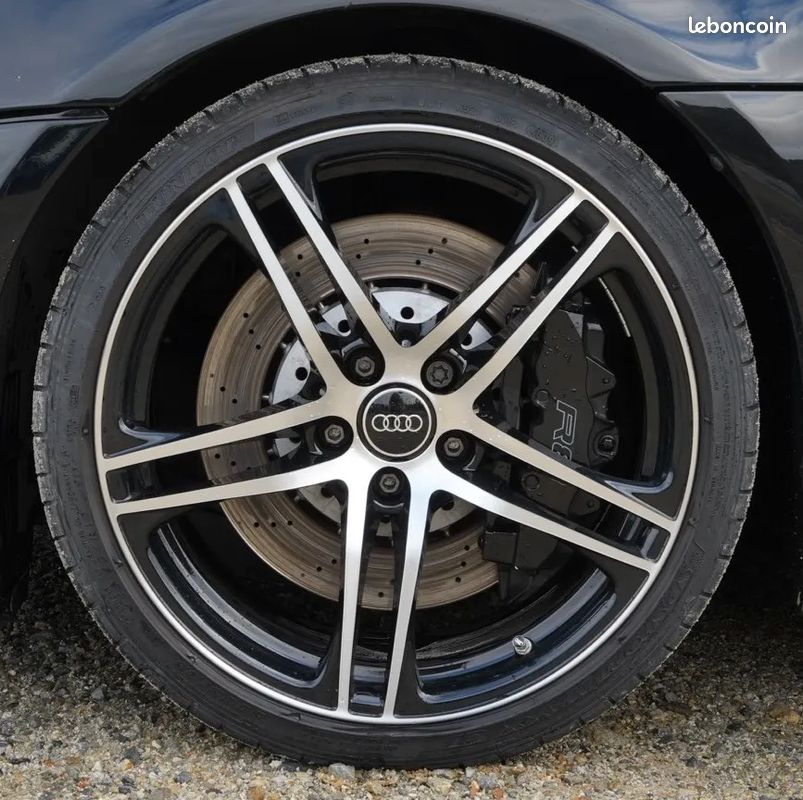 Audi R8 5.2 V10 FSI 525ch R tronic 6 - Suivi d'entretien / HiFi Bang&Olufsen / Caméra de recul / Pack Carbone / Maintien de charge (image 48)
