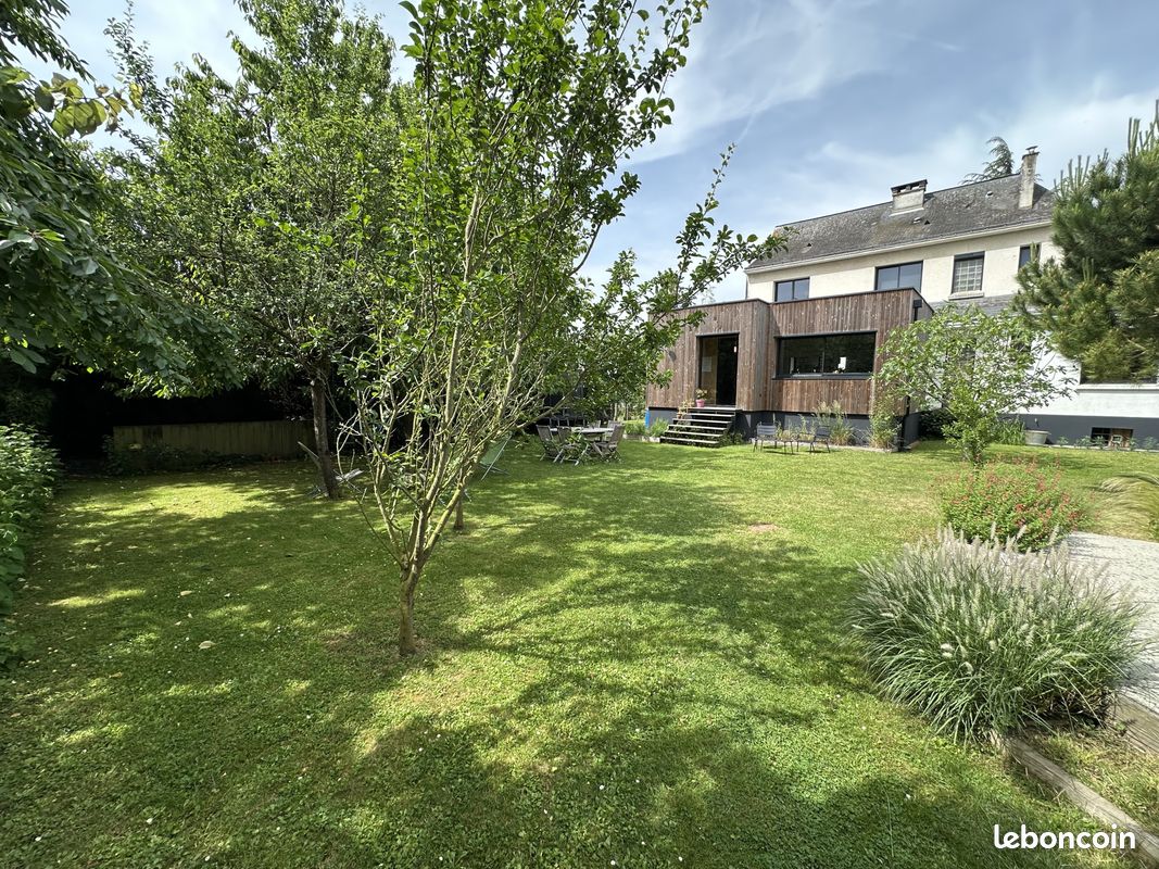 Maison 7 pièces 203 m² · à Segré-en-Anjou Bleu · 203 m² · 404 970 €