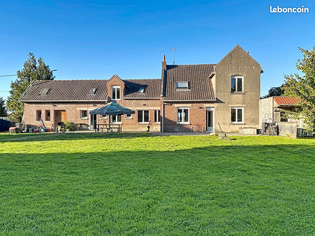Maison 7 pièces 160 m² · à La Chapelle-d'Armentières · 160 m² · 410 000 €