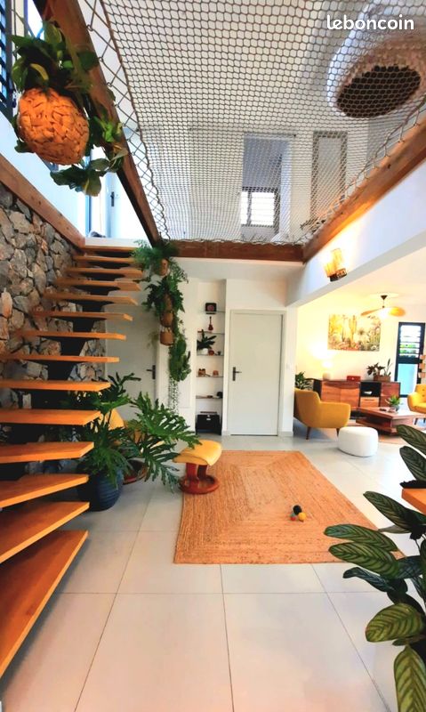 Maison 4 pièces 114 m² · à Saint-Denis · 114 m² · 449 000 €