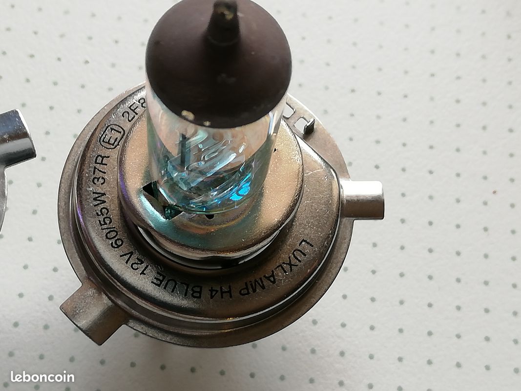 Lot 4 ampoules H4 BLUE halogène (image 3)