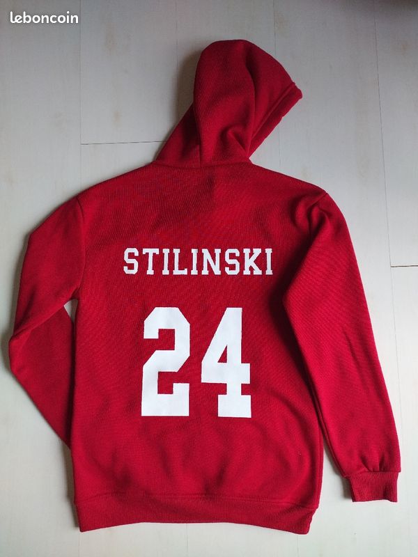 Pull à capuche rouge taille S (image 2)