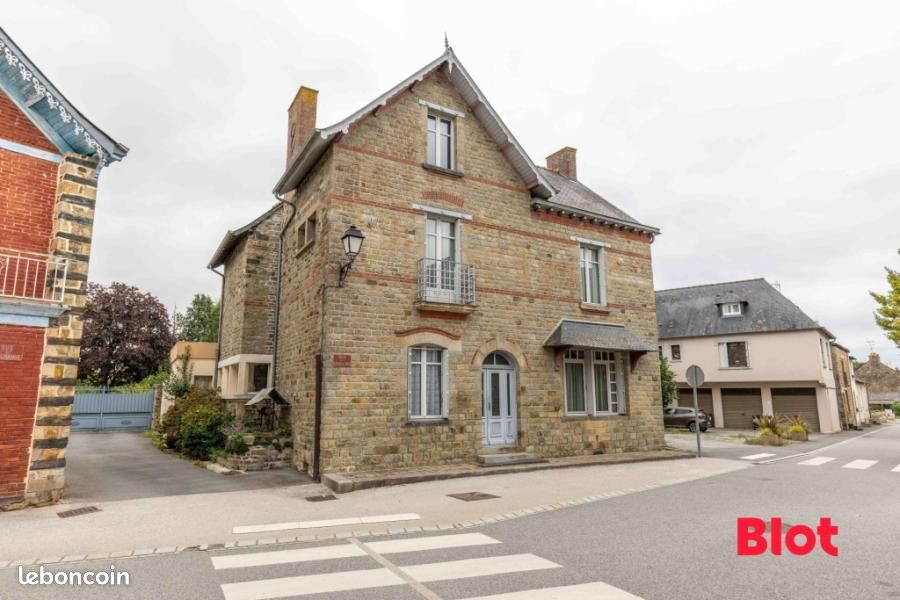 Maison 9 pièces 297 m² · à Bais · 297 m² · 399 000 €