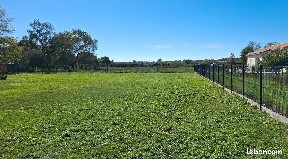 Terrain 600 m² · à Arvert · 99 000 €