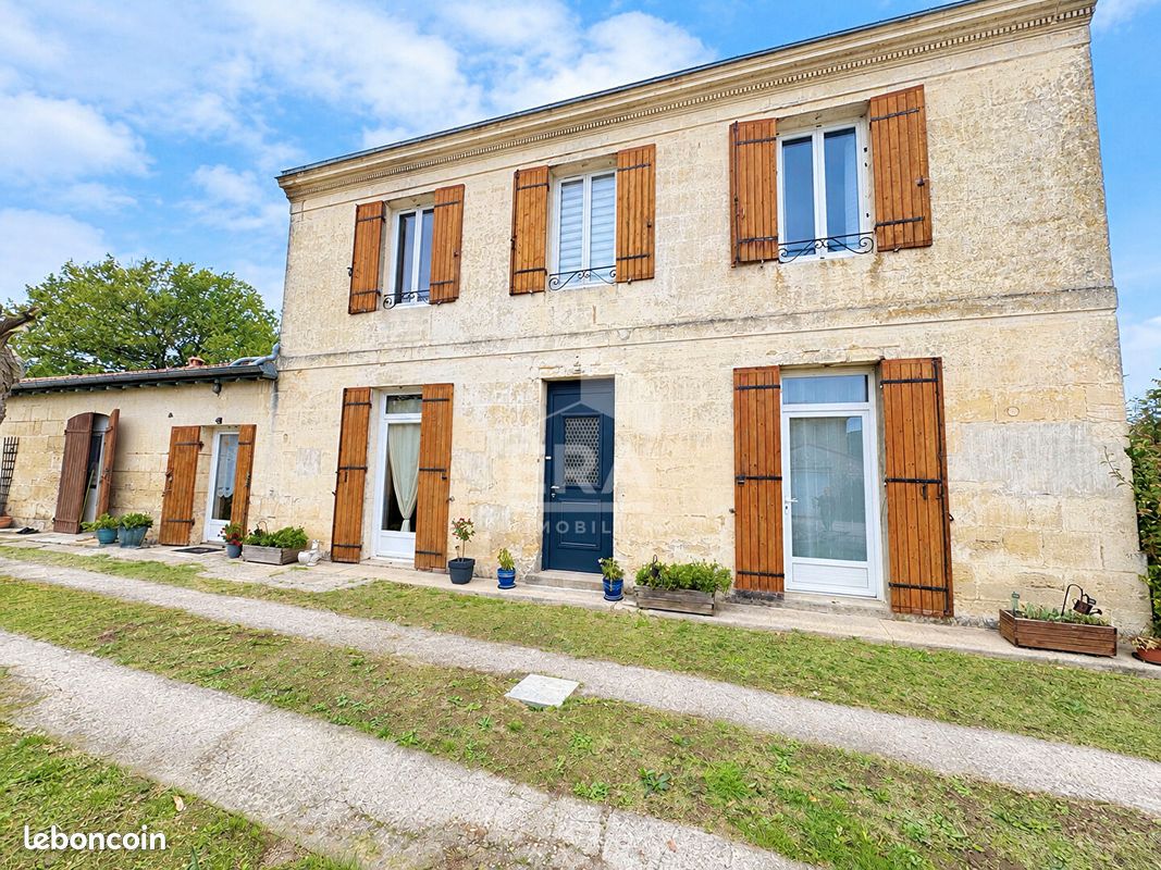 Maison 4 pièces 121 m² · à Gauriac · 121 m² · 254 000 €