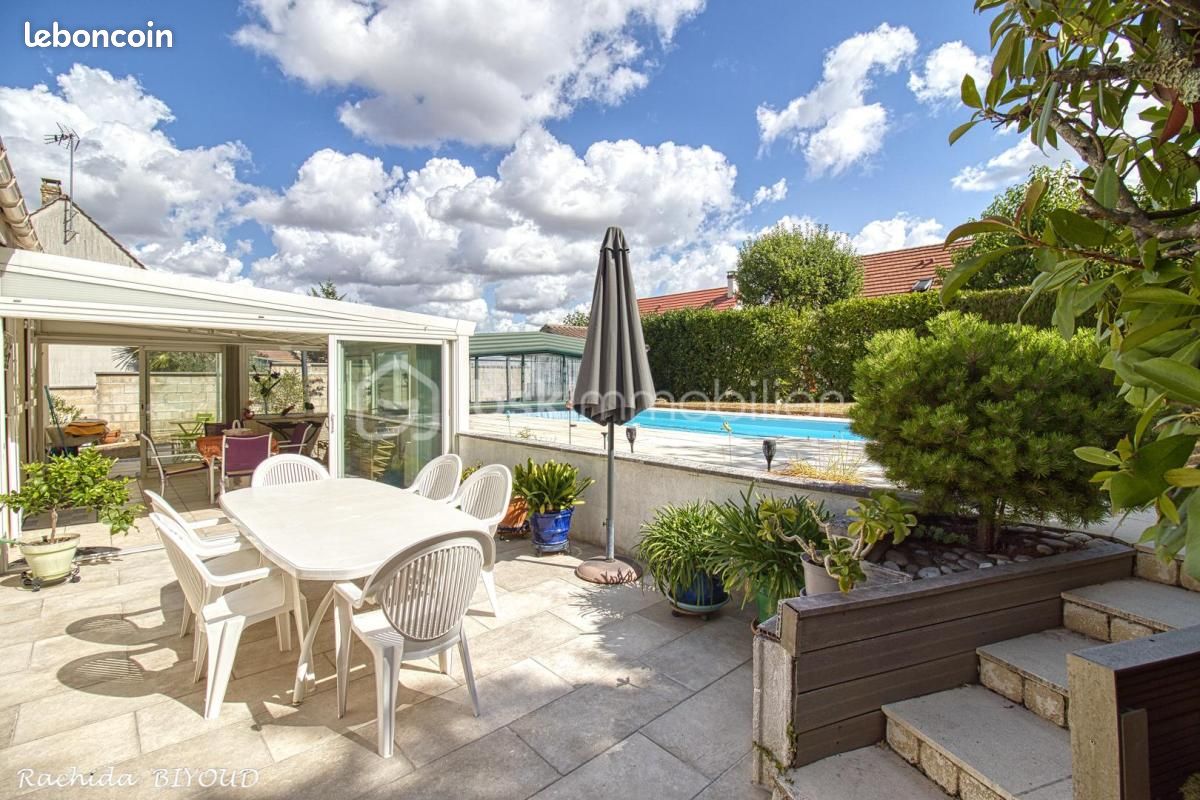 Maison 6 pièces 118 m² · à Crépy-en-Valois · 118 m² · 369 000 €