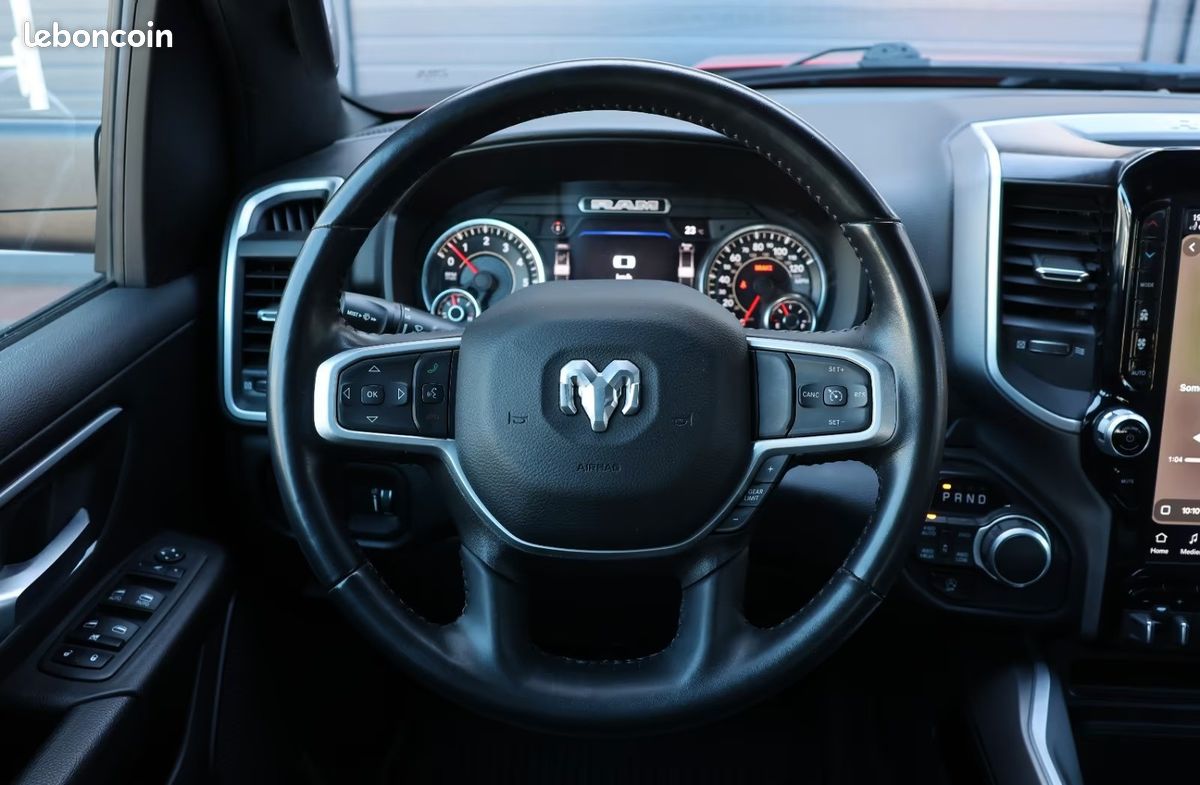 Dodge RAM 1500 Big Horn 5.7 V8 HEMI eTorque 396 ch – BVA – 4x4 – CarPlay – Caméras – R22 (image 22)