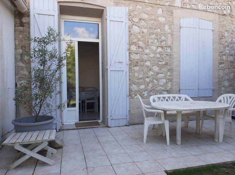 Appartement 2 pièces 25 m² · à Aubagne · 25 m² · 600 €
