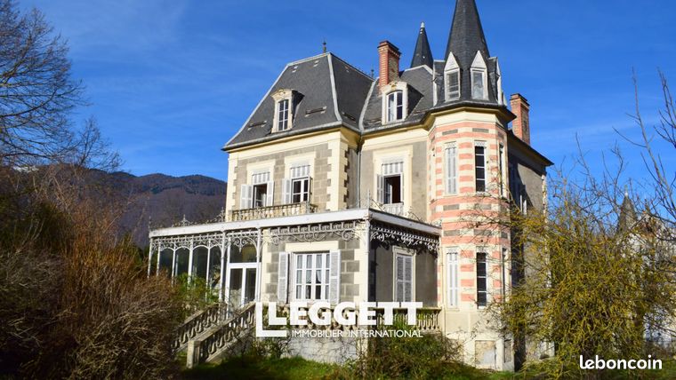 Château 21 pièces 480 m²