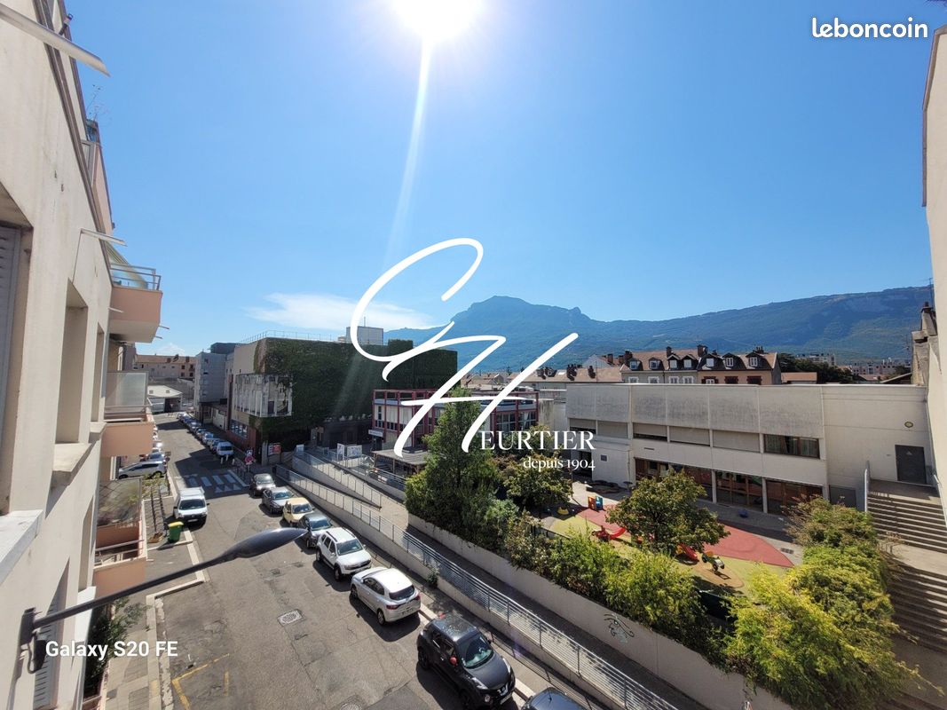 Appartement 2 pièces 53 m² · à Grenoble · 53 m² · 692 €