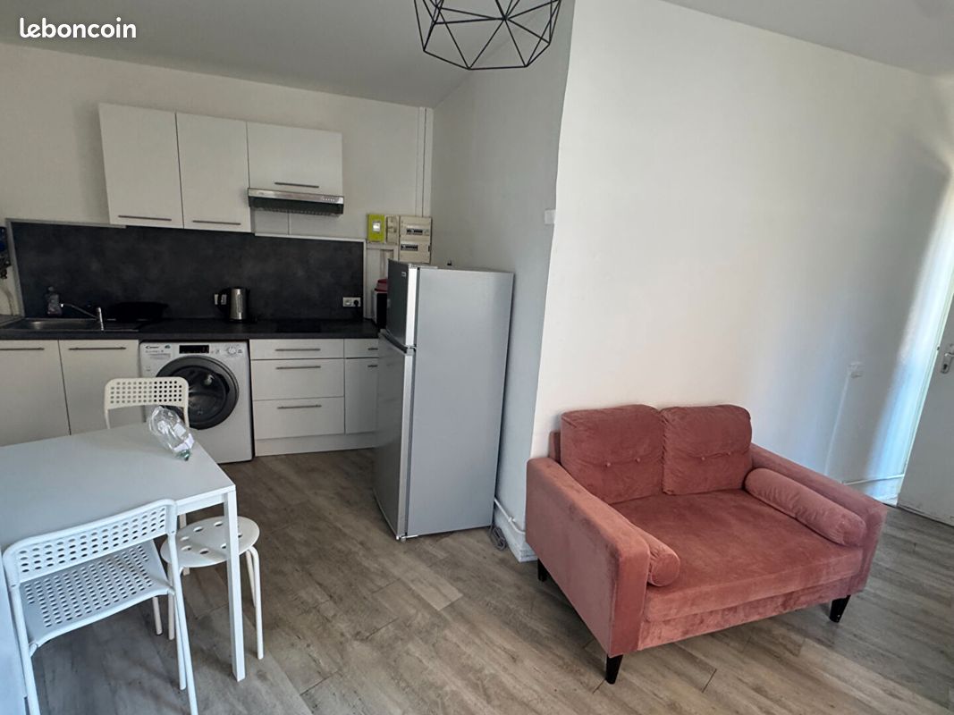 Appartement 2 pièces 30 m² · à Saint-Étienne · 30 m² · 382 €/mois