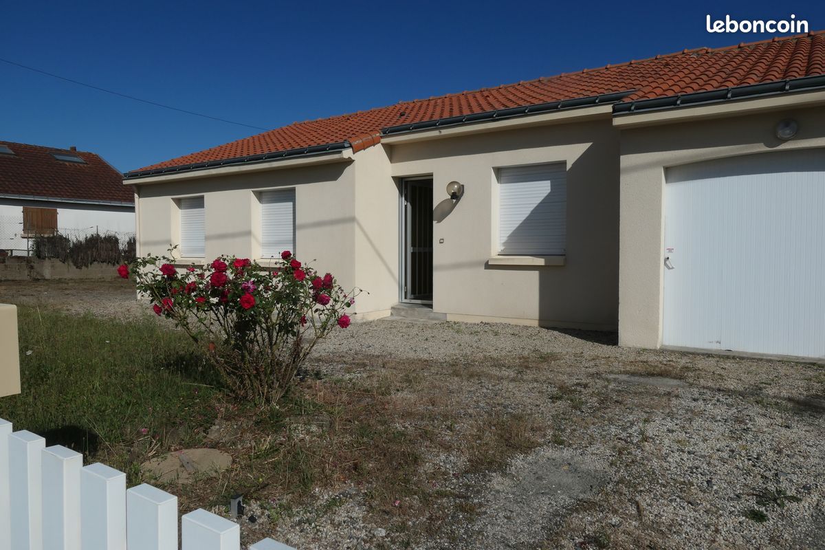 Maison 4 pièce(s) 100 m²à louer Reze