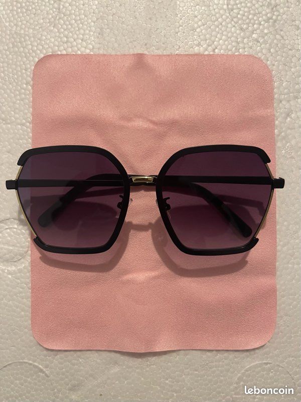 Lunette de soleil pour femmes (image 1)