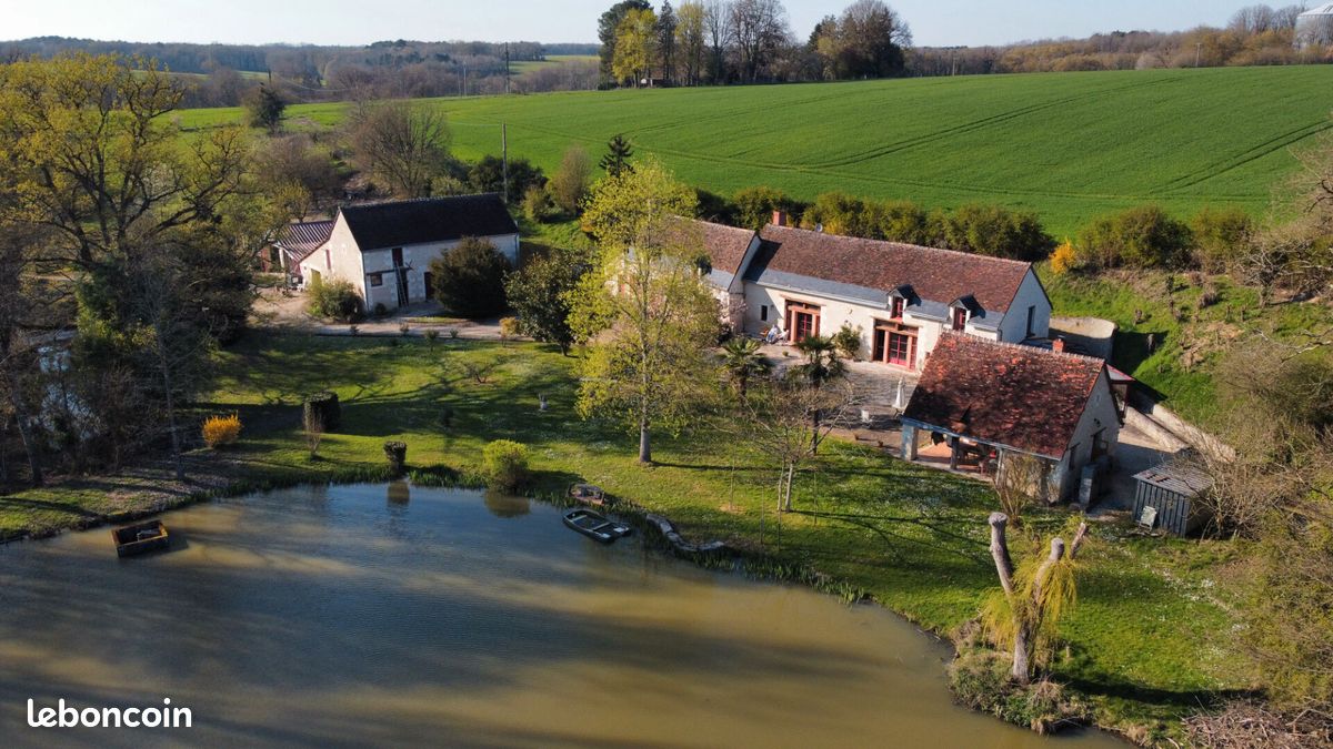 Maison 10 pièces 322 m² · à Loches · 322 m² · 561 450 €