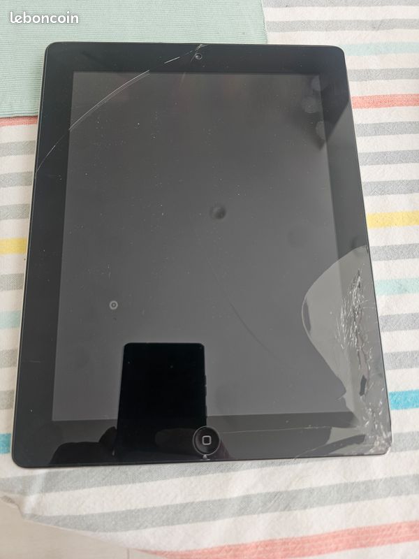 IPad 2 Modèle A1395 – Pour Pièces – Argenté – Ne Fonctionne Pas