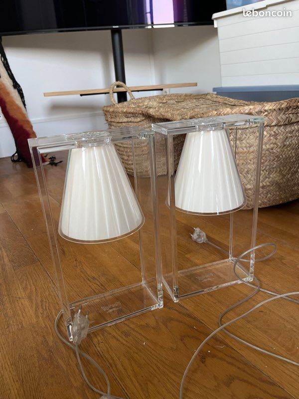 Lampes de table LIGHT air kartell (image 1)