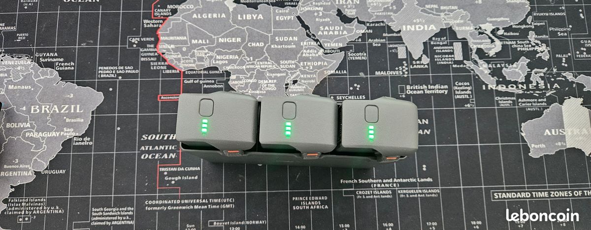 Station De Charge Bidirectionnelle DJI Avata 2 - Charge 3 Batteries - Power Bank Integrée