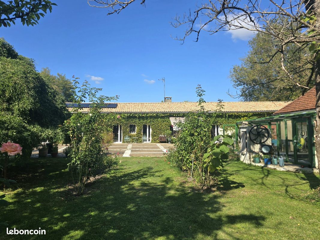 Maison 6 pièces 175 m² · à Saint-Paul-Lizonne · 175 m² · 439 000 €
