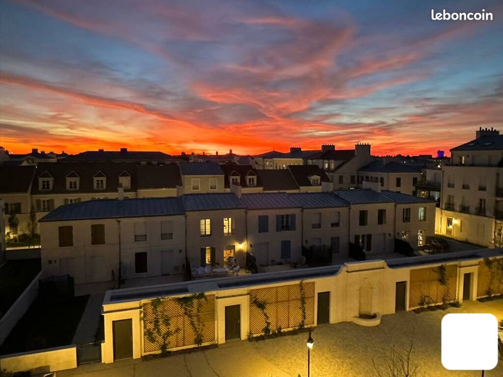 Appartement 4 pièce(s) 86 m²à louer Serris