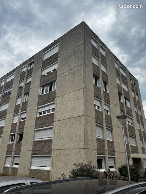 Appartement 3 pièces 65 m² · à Caudebec-lès-Elbeuf · 65 m² · 75 000 €