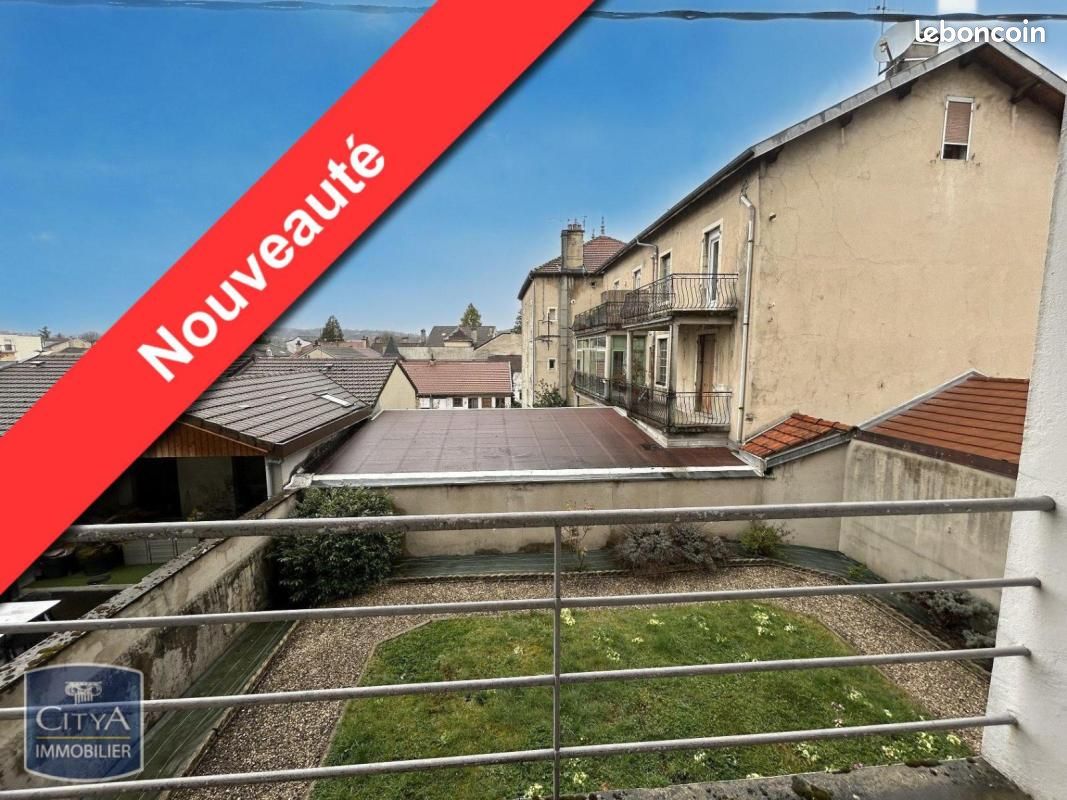 Appartement 3 pièces 74 m² · à Oyonnax · 74 m² · 109 000 €