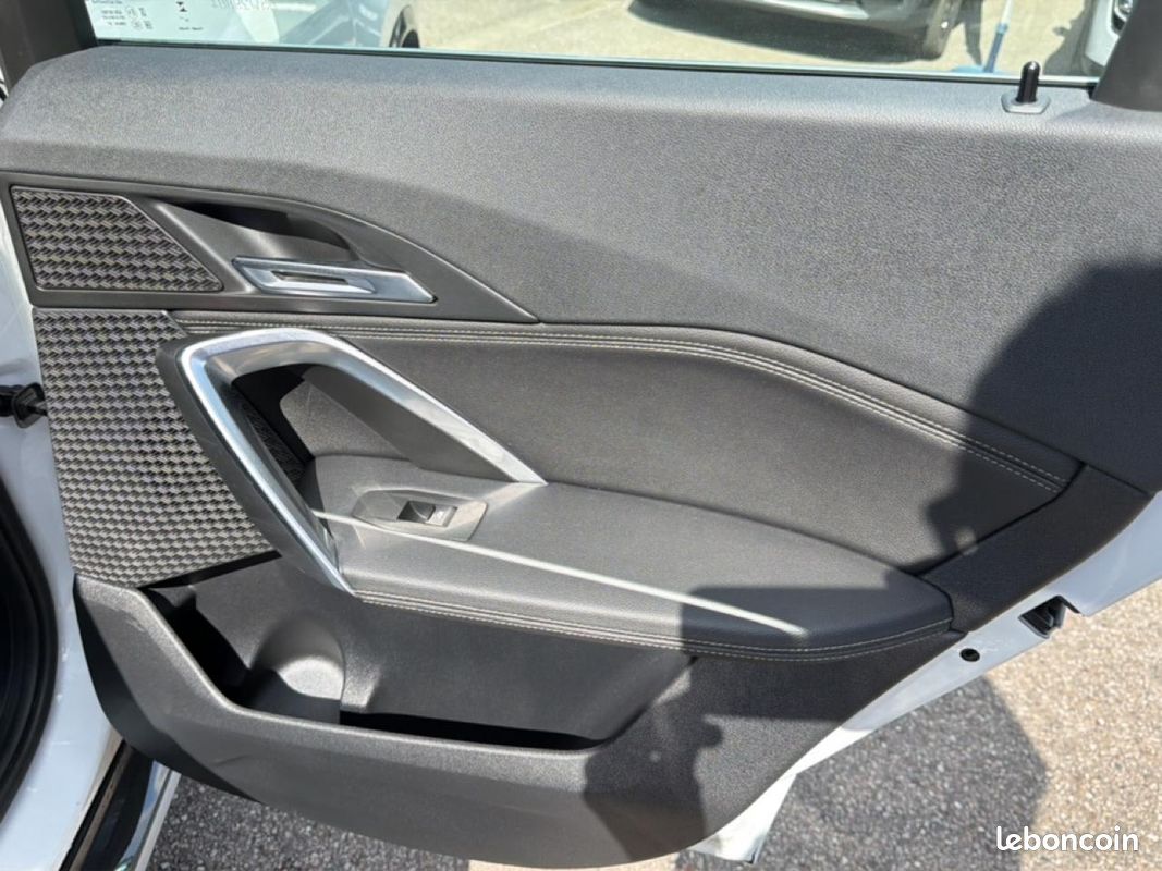 BMW X1 (u11) sdrive18i 136 xline (image 14)