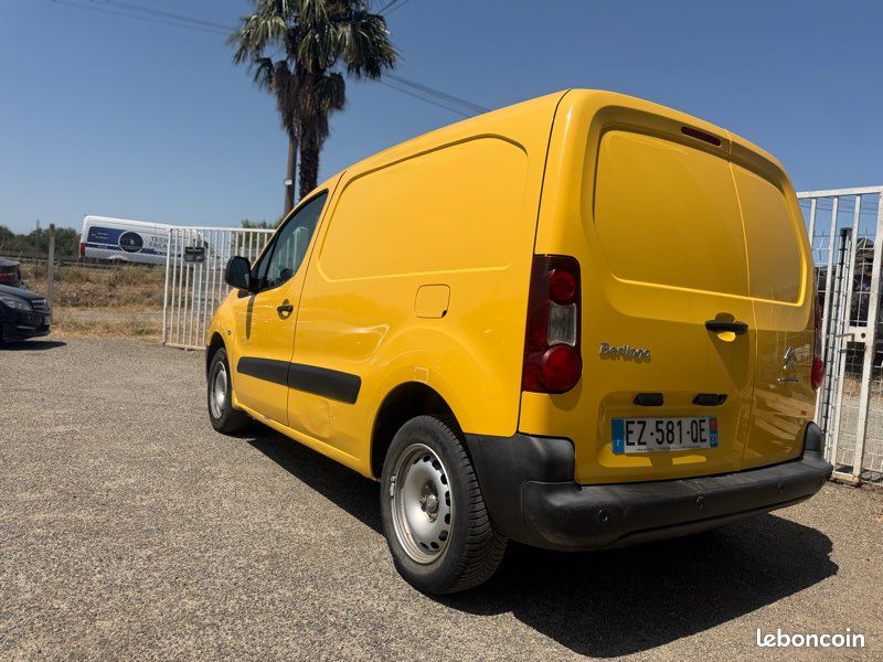 Citroën Berlingo Utilitaire 3pl 1.6 BlueHDI 75 Club TVA Récupérable (image 3)