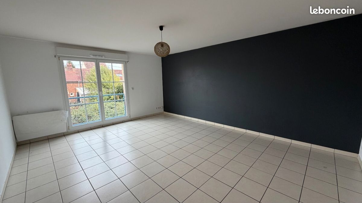 Appartement 3 pièces 75 m² · à Crèvecœur-le-Grand · 75 m² · 690 €/mois