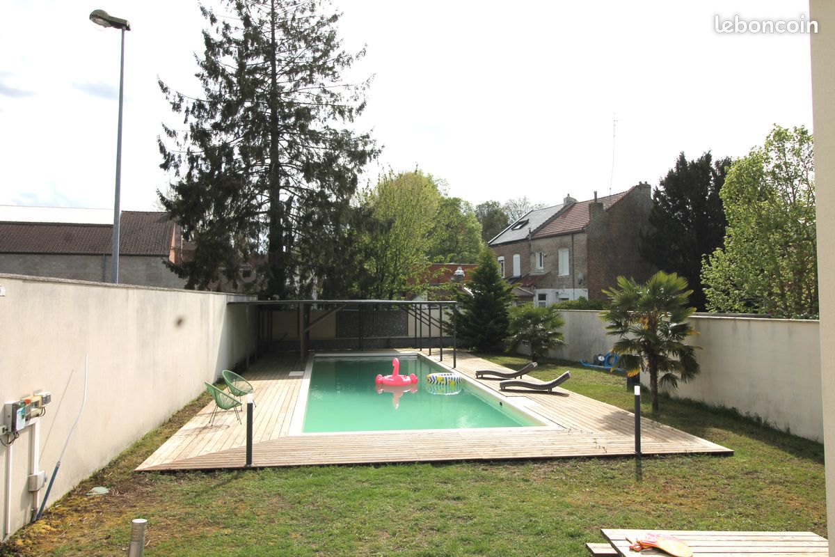 Maison 9 pièces 228 m² · à Caudry · 228 m² · 210 000 €