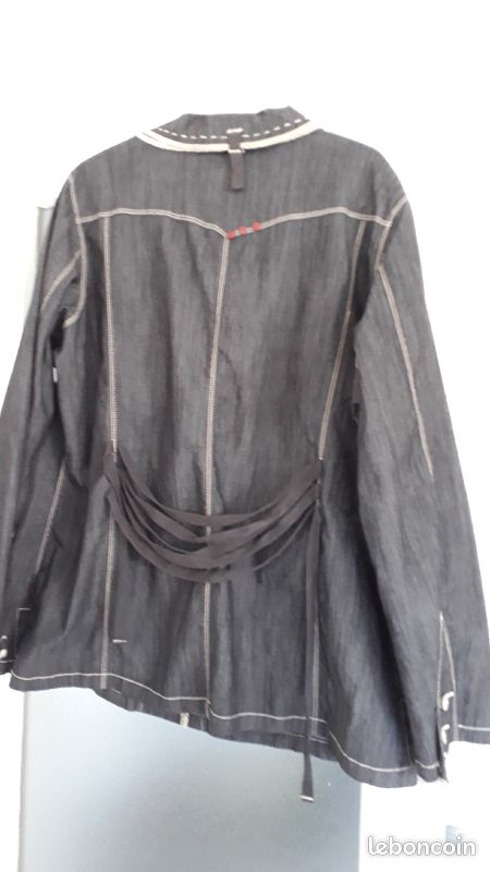 Veste en Jean habillee neuf taille 52 (image 2)