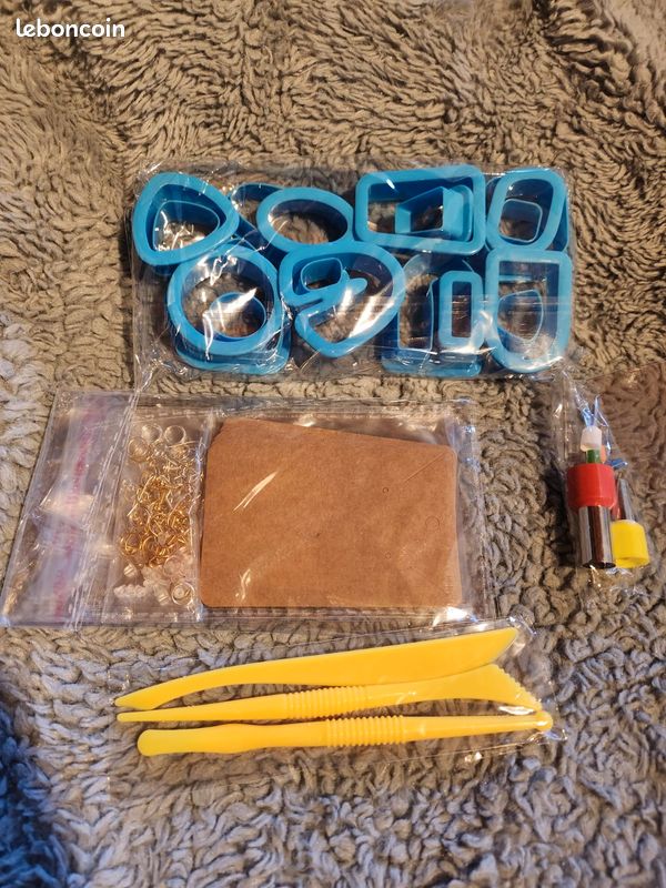 Kit de découpe de boucles d'oreilles neuf (image 1)