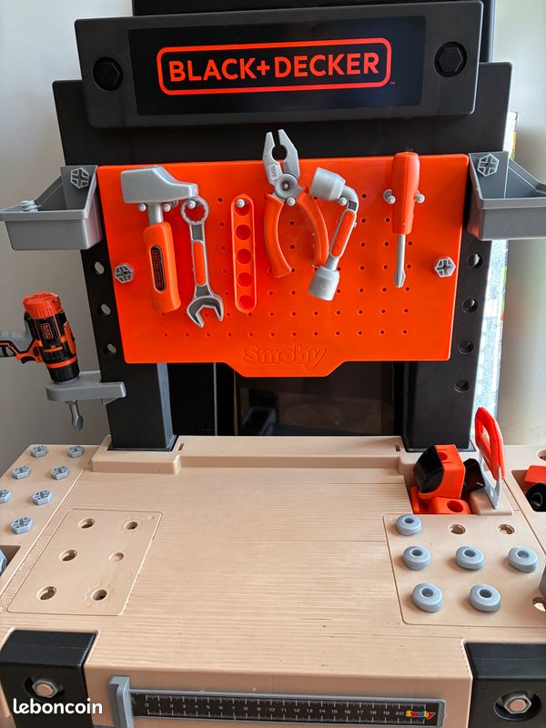 Atelier de bricolage travail Black+Decker Smoby, avec accessoires (image 4)