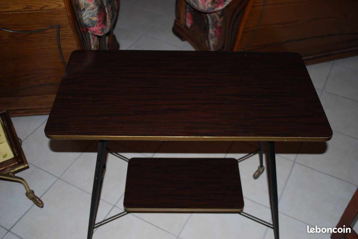 Table pour télévision vintage (image 1)