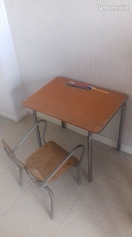 Chaise et bureau enfant vintage annee 60 (image 3)
