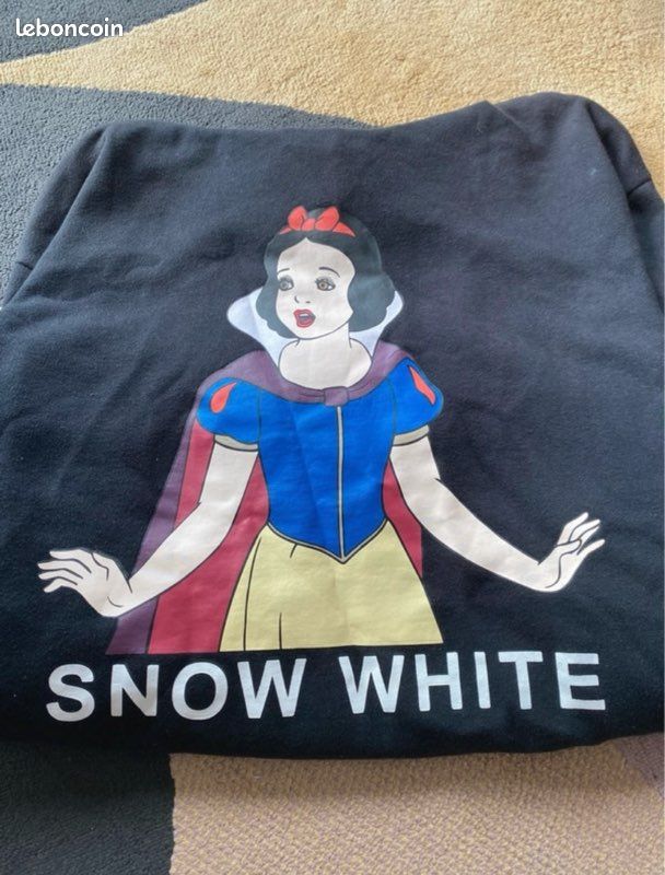 Pull à capuche Disney Blanche Neige Vêtements