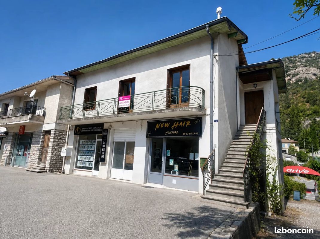 Appartement 5 pièces 124 m² · à Puget-Théniers · 124 m² · 199 000 €