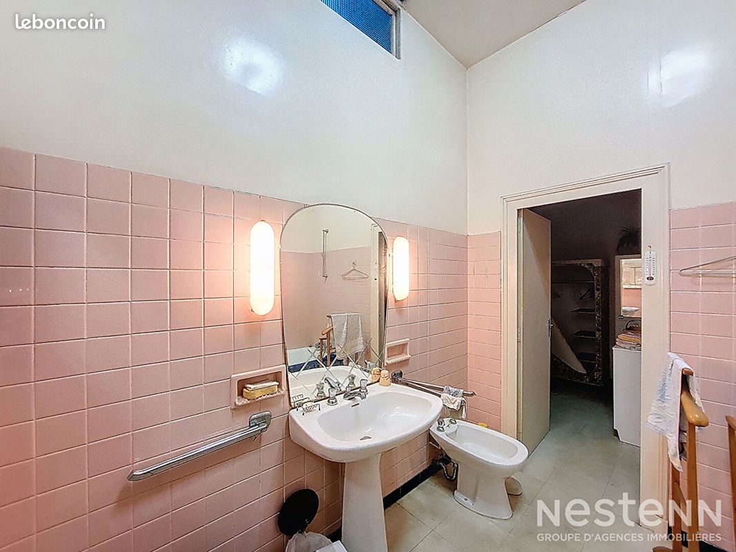 Propriété 8 pièces 266 m² (image 9)
