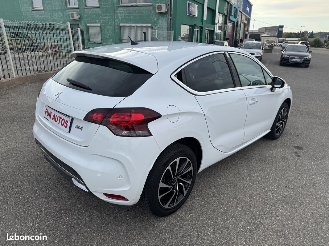 Citroen DS4 1.6 BLUEHDI 120CH SO CHIC S&S (image 5)