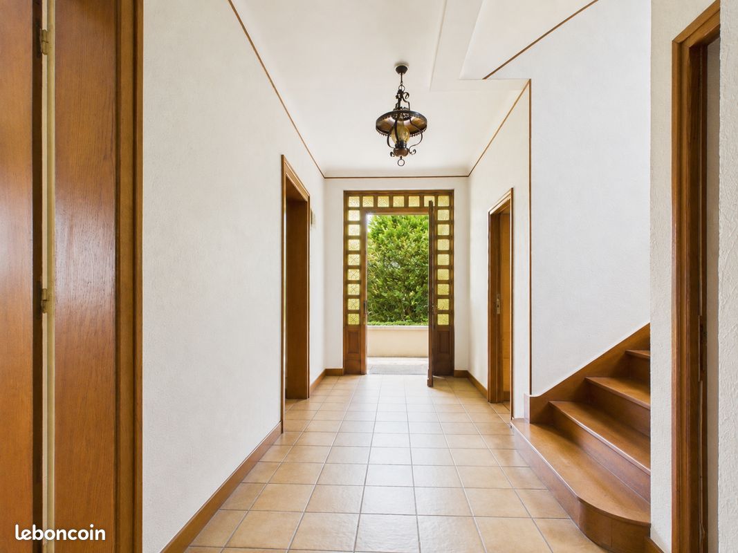 Maison 11 pièces 215 m² · à Audun-le-Tiche · 215 m² · 480 000 €