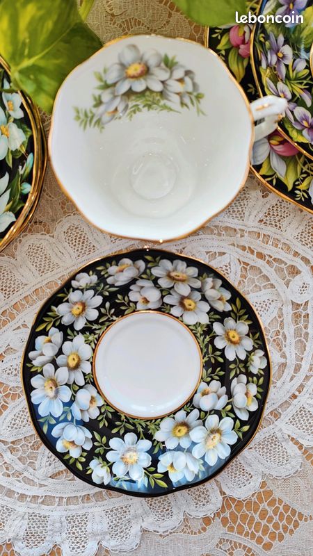 Tasse royal Albert provincial flowers Arts de la table