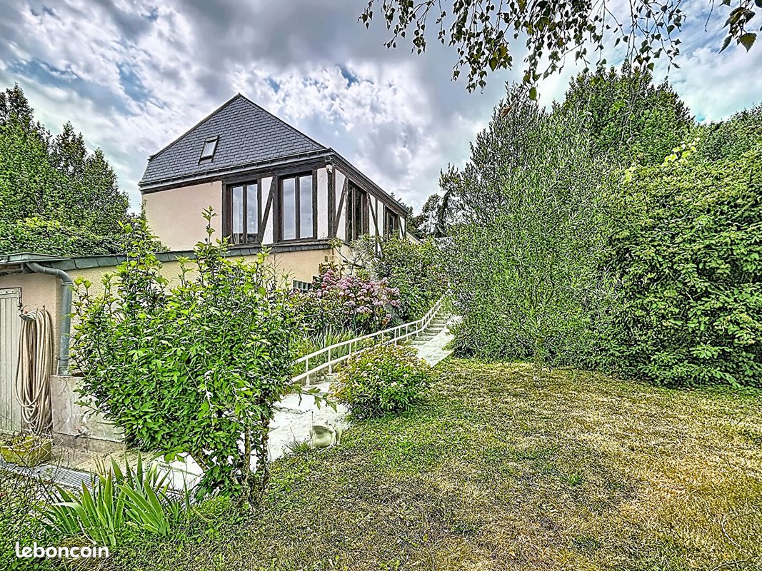 Maison 7 pièces 159 m² · à Bouchemaine · 159 m² · 535 900 €