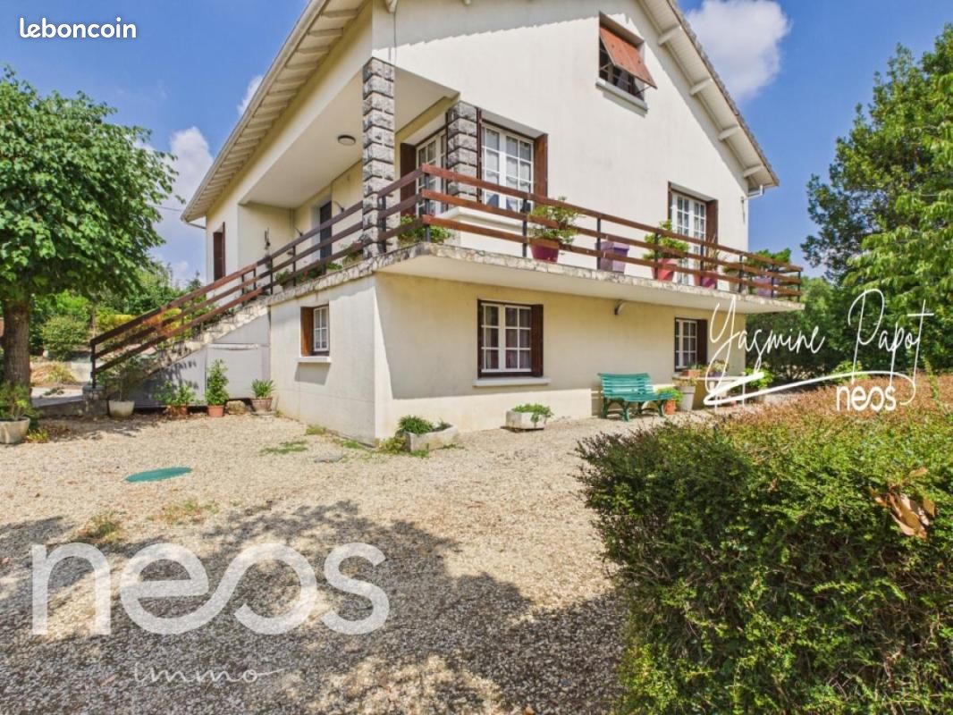Maison 7 pièces 173 m² · à Sainte-Ouenne · 173 m² · 192 000 €